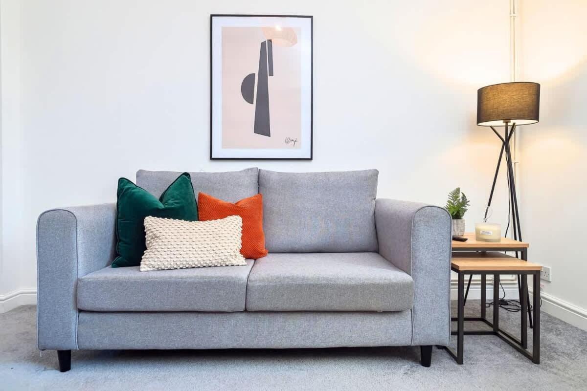 Penkhull House By Truestays - 4 Bedroom House In * Stoke-on-Trent
